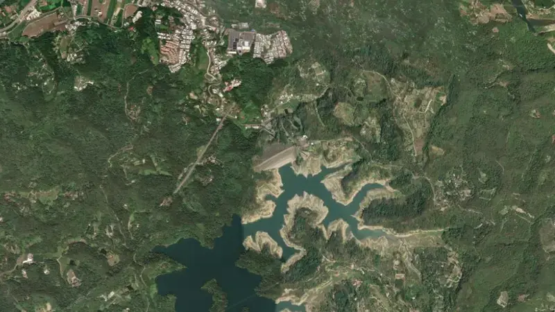 Satellite view of Yongheshan Reservoir reservoir, Central, Taiwan