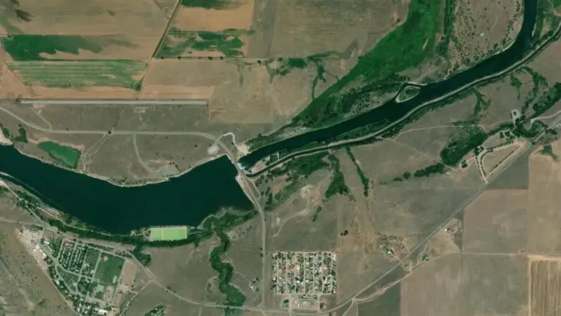 Satellite view of Bighorn River and BIA Canal near St. Xavier reservoir, Montana, United States