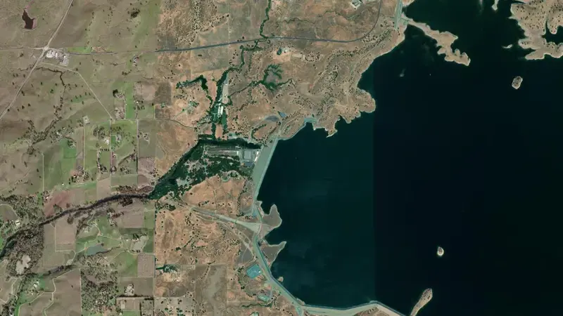 Satellite view of CAMANCHE RESERVOIR reservoir, California, United States
