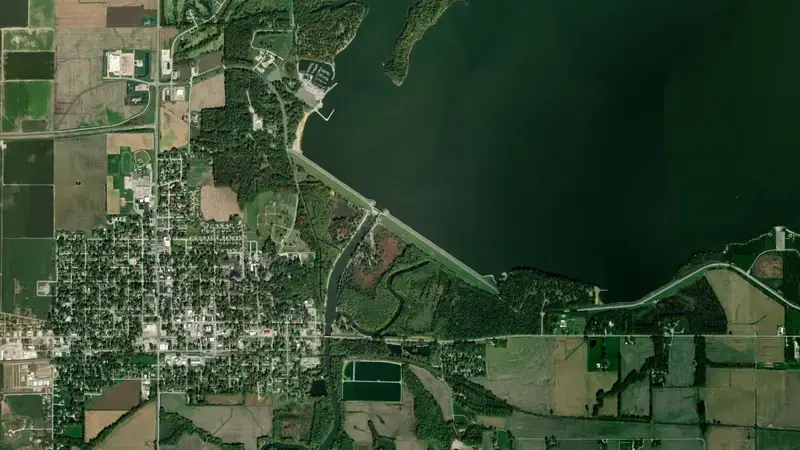 Satellite view of Carlyle Pool reservoir, Illinois, United States