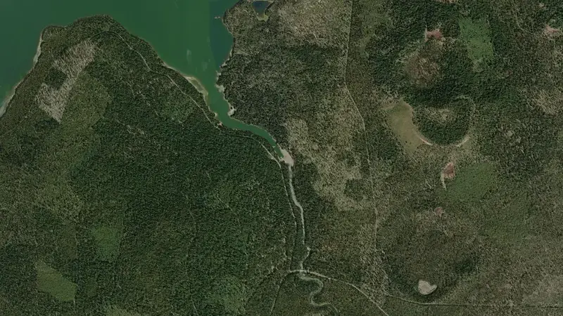 Satellite view of Crane Prairie Reservoir and Dam reservoir, Oregon, United States