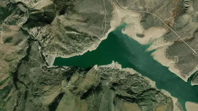Satellite view of Green Mountain Reservoir Dam and Powerplant reservoir, Colorado, United States