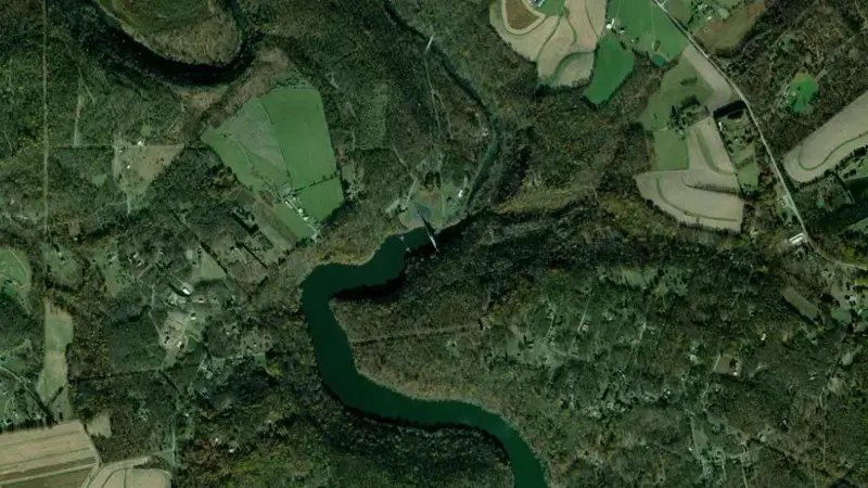 Satellite view of Loyalhanna Lake, PA reservoir, Pennsylvania, United States