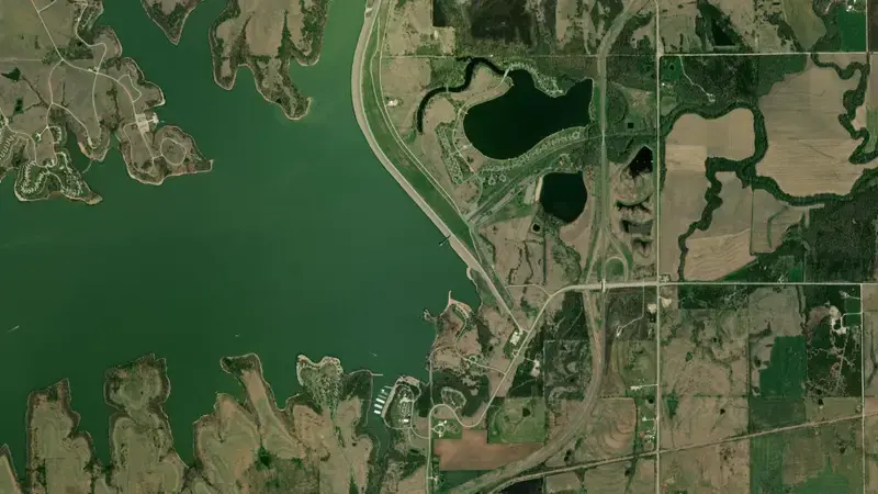 Satellite view of MELVERN LK NR MELVERN, KS reservoir, Kansas, United States