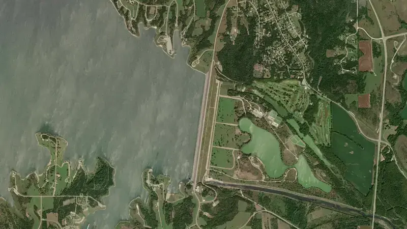 Satellite view of Milford Dam & Reservoir reservoir, Kansas, United States