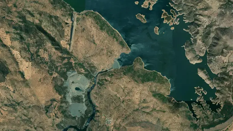 Satellite view of NEW MELONES RESERVOIR reservoir, California, United States
