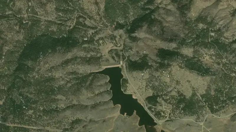 Satellite view of Pinewood Reservoir and Rattlesnake Dam reservoir, Colorado, United States